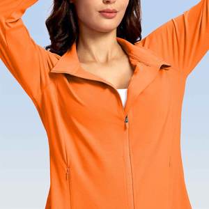 Veste de sport longue durée pour femme, dotée d'un matériau durable, confortable et respirant - Product Image 3