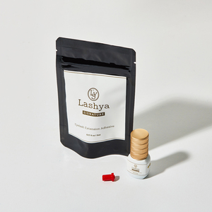 กาวต่อขนตา [Lashya] แห้งเร็ว 1-2 วินาที สำหรับร้านเสริมสวย ระดับมืออาชีพ ขนาด 5 มล. - Product Image 1