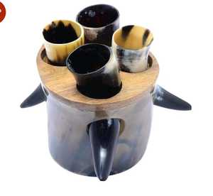 Cuenco de Cerveza Vikingo Hecho a Mano, Taza de Cuerno de Búfalo Natural con Borde de Latón, Ecológico y Duradero, Estilo Nórdico Medieval - Product Image 1