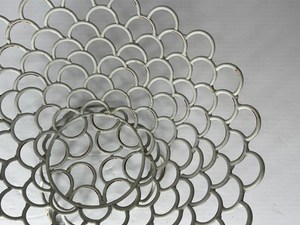 Corbeille à fruits décorative sur pied en fil de fer, design spectaculaire, écologique et moderne, pour table - Product Image 5