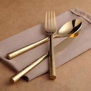Ensemble de couverts en laiton faits à la main, finition dorée, ensemble d'ustensiles de table élégants pour restaurant, hôtel, banquet, dîner - Product Image 6