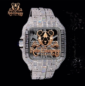 Reloj de Acero Inoxidable con Diamantes Moissanite para Hombre, con Detalles Radiantes en la Esfera, Brazalete Esculpido y Diseño de Caja Moderno - Product Image 2