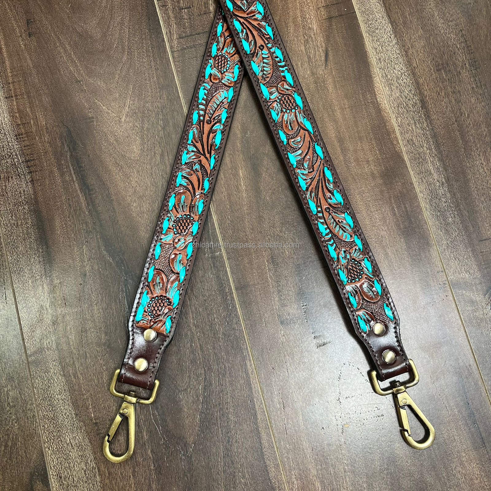 สีน้ำตาล