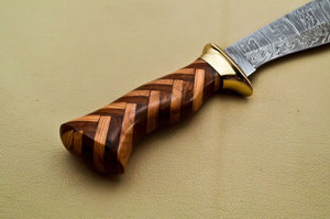 Nueva Edición Cuchillo Bowie de Damasco Hecho a Mano con Mango de Madera, Cuchillo de Supervivencia Coleccionable para Exteriores, Mejor Cuchillo de Caza de Hoja Fija Afilada - Product Image 3