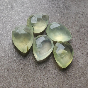 Piedra Preciosa Natural de Prehnita, Corte Briolette, Forma de Pera, Calibrada, Tamaños Personalizados Disponibles - Product Image 6