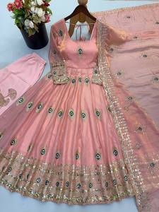 Ensemble de robe en soie rose Fendy pour femmes, broderie de paon, longueur cheville, tenue de mariage traditionnelle, style Inde Pakistan, séchage rapide - Product Image 4