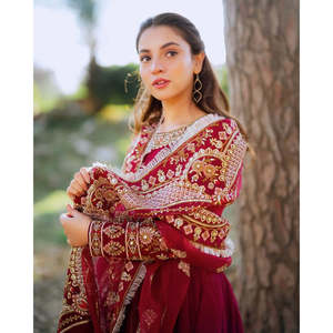 Robe de soirée de créateur Robe brodée à paillettes - Product Image 6