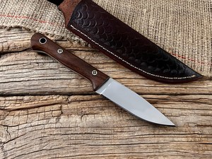 Cuchillo de Supervivencia Personalizable OEM con Hoja de Acero Inoxidable y Mango de Madera para Camping, Senderismo y Uso General - Product Image 5