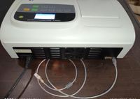 Spectrophotomètre UV-Vis à double faisceau Amaze avec plage de 190 nm à 1100 nm, précision de 0,3 nm, écran tactile pour utilisation en laboratoire