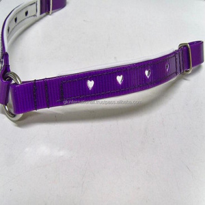 Banda de cejas de caballo en forma de V de nailon púrpura neón con forro de EVA blanco y anillo de latón de corazón perforado en el centro Banda de cejas de diseño personalizado - Product Image 4