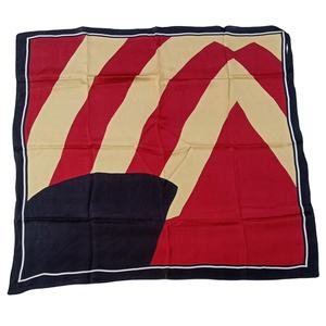 Écharpe carrée de luxe royale 100% coton pour femmes Style d'emballage à la mode imprimé numérique extrêmement doux à bas prix - Product Image 4