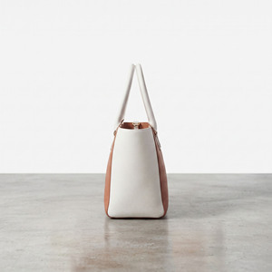 Fabricant de sacs à main en cuir ODM, sac de shopping en cuir avec logo personnalisé, sac à main en cuir PU de qualité supérieure, sac fourre-tout en cuir pour le bureau - Product Image 2