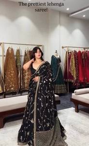 Conjunto de Lehenga de Georgette Fox para Boda India con Bordado de Lentejuelas, Blusa Sin Coser, Dupatta de Red Suave con Diseño de Mariposa y Falda Acampanada de Gran Volumen - Product Image 4