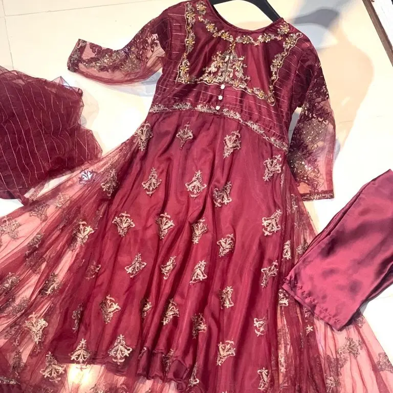 Ss coleção paquistanista vestidos elegantes, de casamento, costura em toda a tela bordada em 6 cores