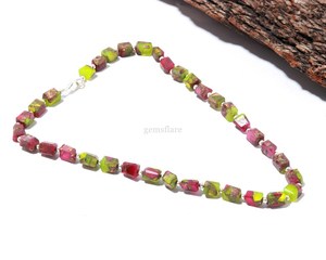 Collar de Cuentas de Turquesa Mohave Verde Rubí Facetada, Joyería Artesanal de Piedras Preciosas de Turquesa, Elegante Piedra de Nacimiento de Diciembre - Product Image 2