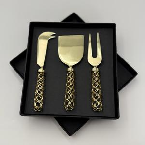 Ensemble élégant de couteaux à fromage avec manches en fil de fer, lame en acier inoxydable de qualité supérieure pour couper, trancher et une présentation de table raffinée - Product Image 1