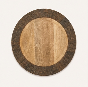 Assiettes de présentation en bois de manguier naturel avec bordure rustique effet écorce, écologiques, rondes, artisanales, pour la table et les événements spéciaux - Product Image 4