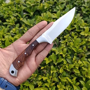 Couteau de chasse et de dépecage artisanal en acier D2 de qualité industrielle, 9 pouces, à pointe tombante, avec manche en bois et étui en cuir, par Ahmad Fabric - Product Image 1