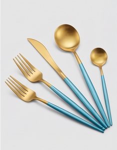 Ensemble de couverts élégants à tête ronde dorée et manche en résine bleue pour la maison, les dîners, les mariages, les restaurants et les essentiels de table - Product Image 1