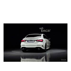 Mercedes-Benz Clase A AMG A35 4MATIC Sedán 2020, 5,575 km, con Volante a la Izquierda y Cámara Trasera - Product Image 4