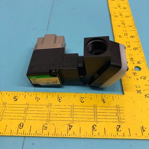 Vanne Solénoïde CKD FGB31-X0408 pour Purge N2, 161911 - Équipements et Pièces Semi-conducteurs Mondiaux de Confiance - Product Image 1