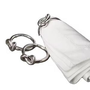 Anillo para Servilletas de Metal con Acabado Plateado para una Elegante Decoración de Mesa de Comedor, Recepción de Bodas y Eventos - Product Image 2