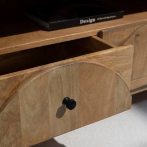 Mueble de TV de Madera Merino Vandana Novara, Consola de Entretenimiento Minimalista de Madera Sólida Moderna - Product Image 4