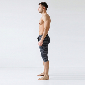 Leggings Capri pour Hommes à Imprimé Camouflage, Taille à Cordon, Leggings de Yoga 3/4, 100% Polyester, Longueur au Mollet, Leggings de Sport pour Hommes, Pantalon de Yoga Capri - Product Image 3
