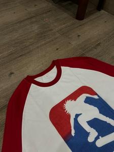 Servicios OEM del fabricante Relicstar, camisetas para hombre con logotipo bordado, impresión DTG, 100% algodón, manga larga raglán. - Product Image 3