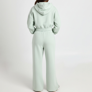 OEM/ODM Custom Made 100% Cotton Fleece Solid Color Crop Top Sweatsuit <b>Set</b> Custom Embriordery Logo Hip Hop Style Tracksuit - Product Image 3