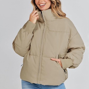 Veste matelassée pour femmes avec un design personnalisé de haute qualité, respirante, en vente en gros - Product Image 1