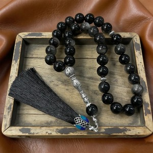 Cuentas de Oración Hechas a Mano de Resina Negra con Nudo Único Plateado, Tasbih de Forma Redonda para Uso Religioso y Práctica Espiritual - Product Image 4