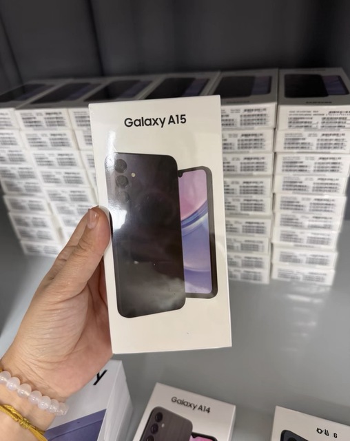 FACTORY UNLOCKED for A15 8+256GB CDMA LTE WHOLESALE WORLDWIDE SMARTPHONE with WIRELESS CHARGE and AMOLED DISPLAY