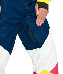 Combinaison de ski unisexe personnalisée - Combinaison de neige imperméable en polaire isolée avec fermeture éclair et capuche, logo polyester/nylon, faible MOQ - Product Image 3