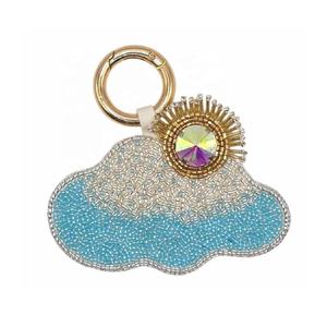Llavero de Lona Hecho a Mano con Bordado de Algodón - Diseño Personalizable para el Día de San Valentín, Navidad y Accesorios para Fiestas - Product Image 1