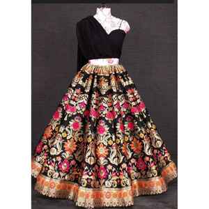 Zari Weaving Work Party Wear Lehenga Choli Performance Wear - Product Image 2