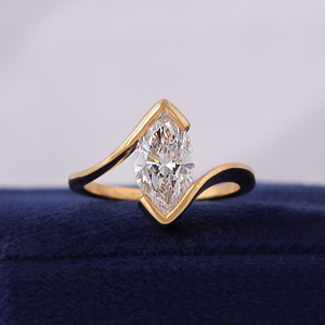 Ensemble de bagues de fiançailles et de mariage en or 14K, serti de 2 diamants de laboratoire certifiés IGI, taille marquise demi-sertie, avec anneau de mariage bypass - Product Image 1