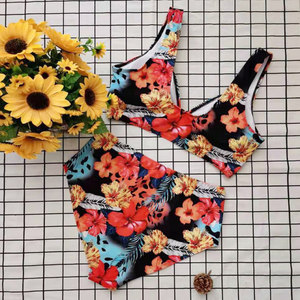 Conjunto de bikini con estampado floral para mujer, top halter, parte inferior de cintura alta, traje de baño elástico - Product Image 4