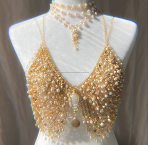 La comodidad se encuentra con los panes artesanales de lujo, sujetadores a medida y tops de moda - Product Image 3