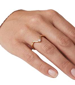 Bague en or massif 14K 18K avec diamant de laboratoire rond, moissanite, bague de promesse minimaliste en chevron, bague empilable incurvée pour femme - Product Image 6