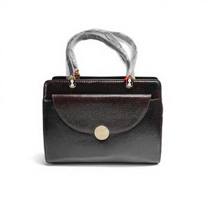 Bolso de Hombro de Cuero Genuino Simple y Moderno para Mujer, con Cadenas, Gran Capacidad, Diseño Funcional para Oficina, Viajes y Compras en India - Product Image 1