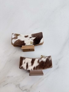 Pinzas de Pelo de Cuero Vacuno Personalizadas al por Mayor, Pinzas de Pelo Elegantes y de Lujo de Cuero Genuino para Mujer, Accesorios para el Cabello - Product Image 4