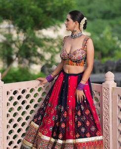 Lehenga Choli de Seda Malai Bordada, Ropa India y Pakistaní, Falda con Cuentas Florales, Blusa, Dupatta, para Bodas, Fiestas y Festivales - Product Image 4