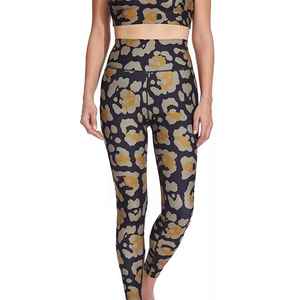 Ensemble de yoga pour femme, nouveau design, logo personnalisé, séchage rapide, respirant, taille élastique, réversible, couleur unie, impression par sublimation, vente en gros - Product Image 3