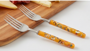 Ensemble de 4 fourchettes en acier inoxydable avec manche jaune floral, compatibles lave-vaisselle, idéal pour les fêtes et la cuisine - Product Image 5