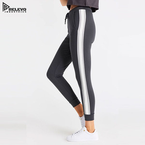 Pantalon de survêtement en molleton épais pour femme – Joggers amples en coton respirant et personnalisable - Product Image 1