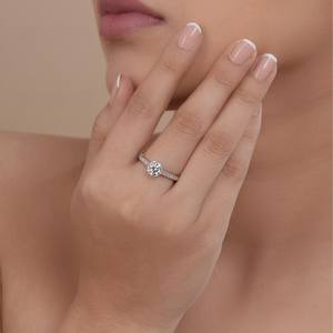 Anillo de Compromiso con Diamante Cultivado en Laboratorio con Certificación VVS2, Corte Redondo, Oro de 14K/18K, Anillo de Propuesta Clásico Solitario para Ella - Product Image 3