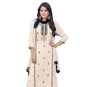 Listo para damas Heavy Rayon con bordado y trabajo hecho a mano Kurti - Product Image 1