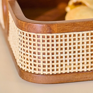 Bandeja de Servir de Madera Rectangular, Diseño Moderno, Hecha a Mano con Borde de Ratán, Ecológica, Apta para Lavavajillas, para Fiestas y Bodas - Product Image 4