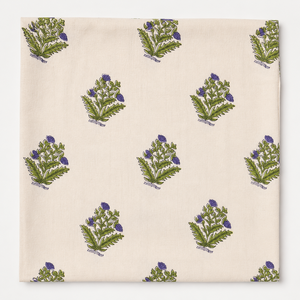 Collection de tissus en coton multicolores avec des imprimés floraux bleus crème et des motifs paisley, textile doux et respirant pour kurti. - Product Image 2
